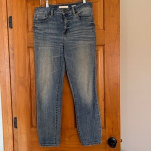 Eunina Light Blue Ankle Jeans